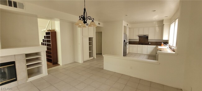 property at 4774 Willow Glen Dr