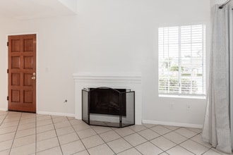 2882 Sanford Ln in Carlsbad, CA - Building Photo - Building Photo