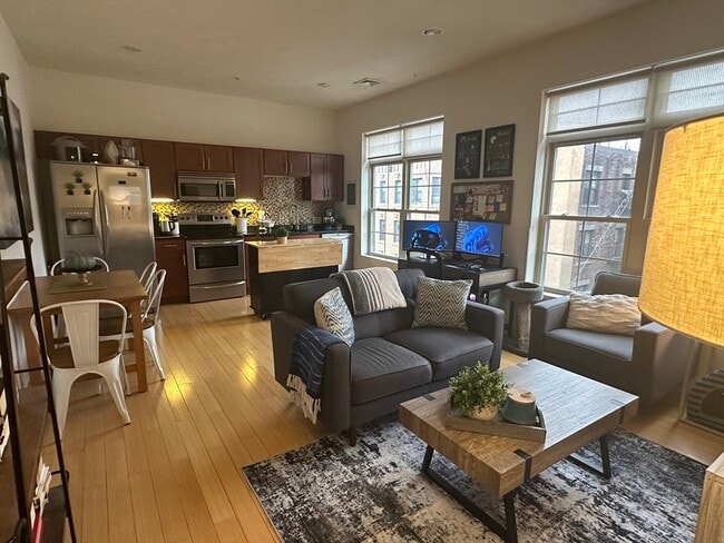 property at 9 Gardner St