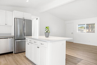 2041 Arnico St in Palm Springs, CA - Building Photo - Building Photo