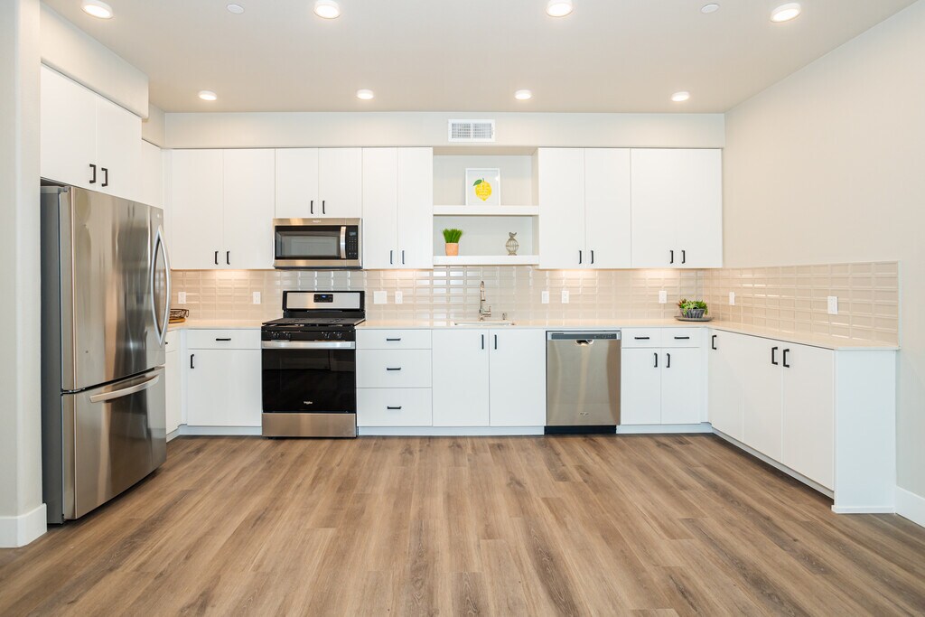 Aurora Apartments Gold River, CA Apartments For Rent