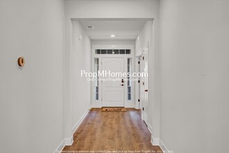 8206 SE 160th Ave in Portland, OR - Building Photo - Building Photo