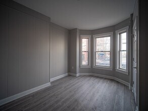 143 London St, Unit 2 in Boston, MA - Building Photo - Building Photo