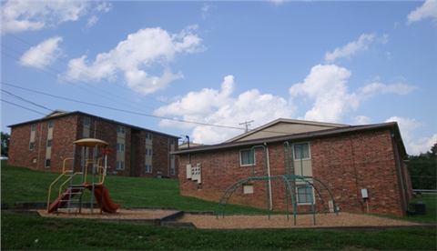 Hickory Hills Manor in Frankfort, KY - Building Photo - Building Photo