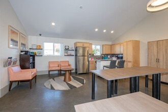 Sunset Creek Apartments in Fairfield, CA - Foto de edificio - Interior Photo
