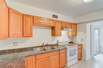3994 Visby Ln in Las Vegas, NV - Foto de edificio - Building Photo