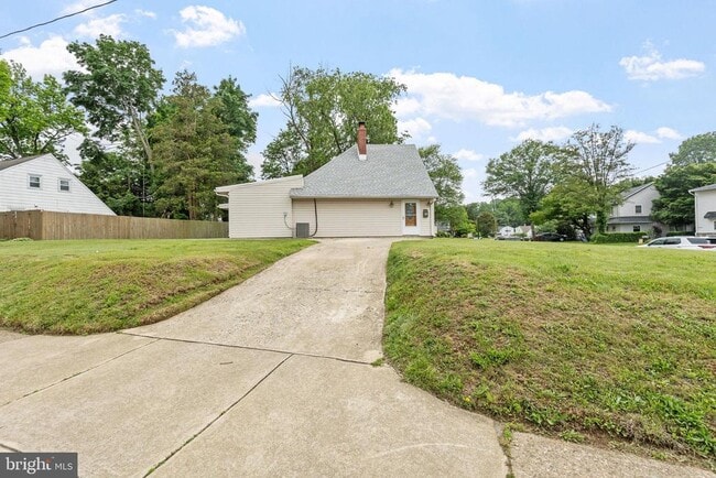 9323 Cloverly Rd in Philadelphia, PA - Building Photo - Building Photo
