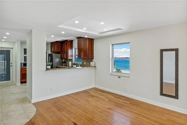 320 S Surf Rd, Unit 601 in Hollywood, FL - Building Photo - Building Photo