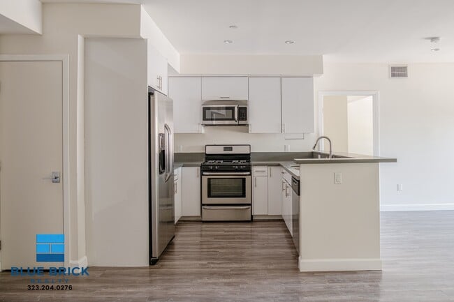 property at 4305 Laurel Canyon Blvd