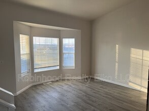 1515 Glenmoor Dr in Elko, NV - Building Photo - Building Photo