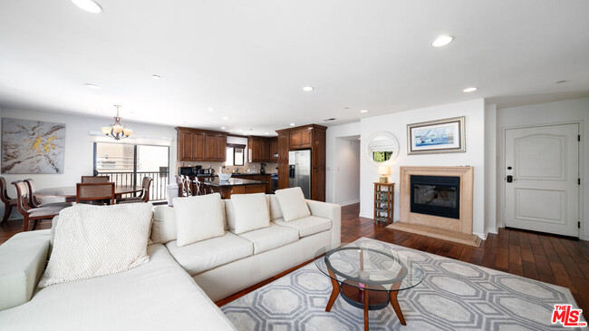 property at 1146 Hacienda Pl