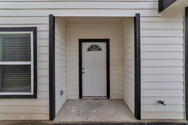 7356 Misty Ridge Dr in Converse, TX - Building Photo - Building Photo