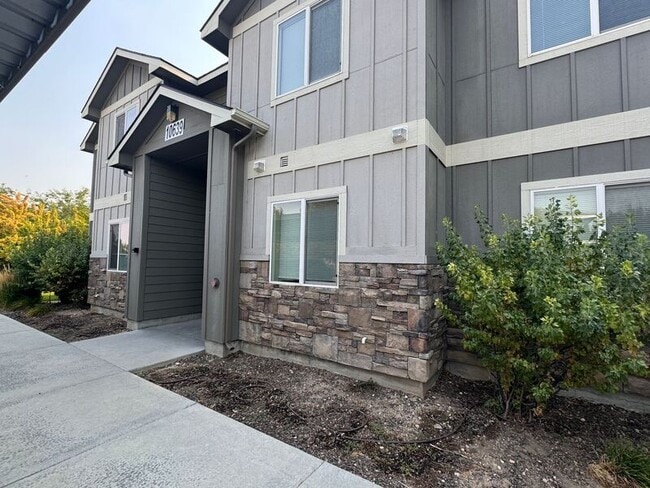 10639 W Wasdale Dr in Boise, ID - Building Photo - Building Photo