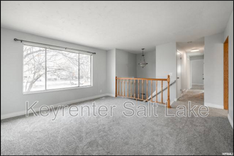 2373 Jack Cir in Taylorsville, UT - Foto de edificio - Building Photo