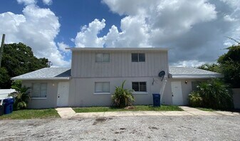 217 57th Ave E in Bradenton, FL - Building Photo