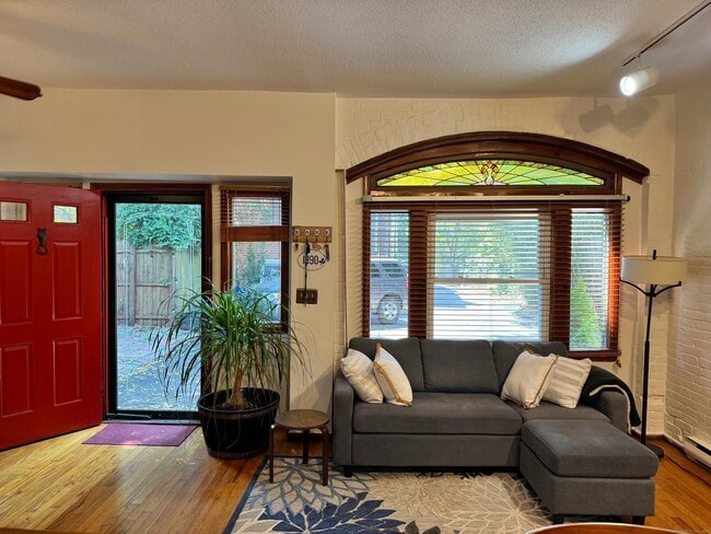 29 Eld St in New Haven, CT - Building Photo - Building Photo