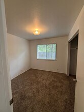 1953 Marlene Ave in Redding, CA - Building Photo - Building Photo