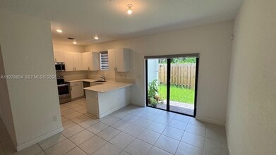 227 SW 159th Ter in Pembroke Pines, FL - Building Photo - Building Photo
