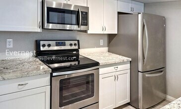 1920 W Lindner Ave in Mesa, AZ - Foto de edificio - Building Photo