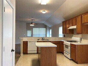 1780 Stone Rim Loop in Buda, TX - Building Photo - Building Photo