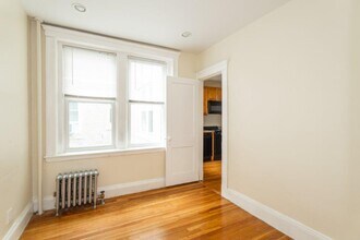 260 Chestnut Hill Ave, Unit 9 in Boston, MA - Foto de edificio - Building Photo