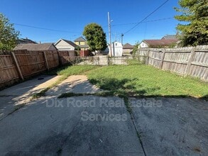2339 Freeman Ave in Hamilton, OH - Building Photo - Building Photo