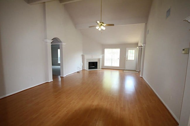 property at 1811 Kelliwood Trails Ct