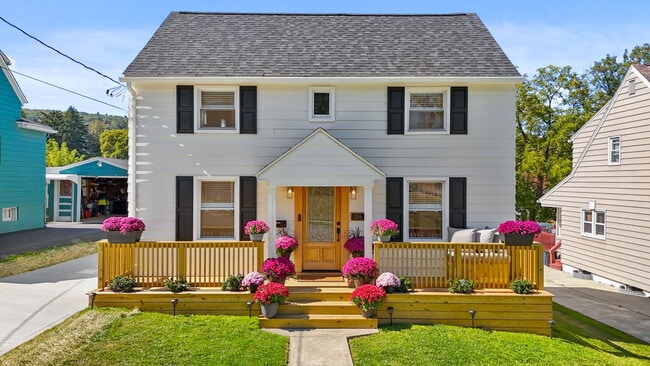 116 Mary St in Binghamton, NY - Foto de edificio - Building Photo