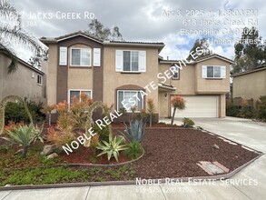 613 Jacks Creek Rd in Escondido, CA - Foto de edificio - Building Photo