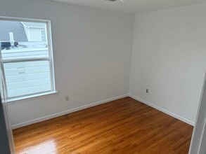 216 Amity St, Unit 2 in Elizabeth, NJ - Building Photo - Building Photo