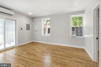 1916 Poplar St in Philadelphia, PA - Building Photo - Building Photo