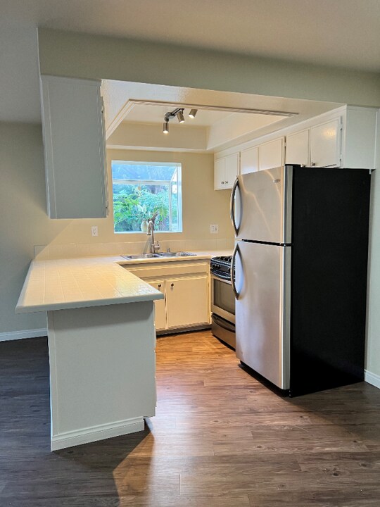2425 Purdue Ave in Los Angeles, CA - Building Photo