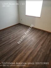 1209 Zajak Dr in Baraboo, WI - Building Photo - Building Photo