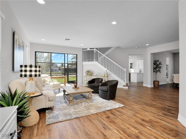 property at 4478 Kensington Cir