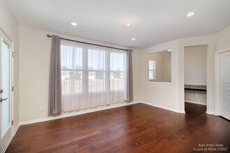 989 Harrison St in Canton, MI - Building Photo - Building Photo