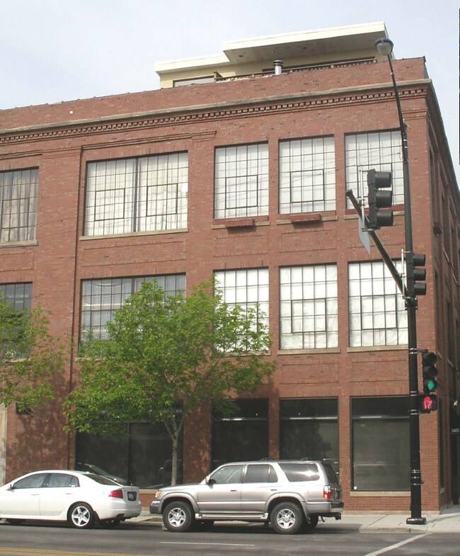 538-542 N Western Ave in Chicago, IL - Building Photo - Building Photo