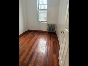 2108 Flatbush Ave, Unit 2nd floor in Brooklyn, NY - Foto de edificio - Building Photo