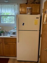 72 N Mill St, Unit 1 in Holliston, MA - Building Photo