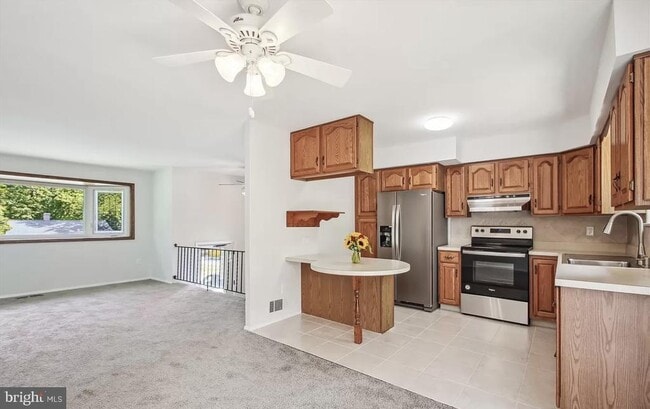 property at 7997 Nolcrest Rd