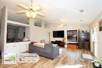 11540 Vista Del Rio in Redding, CA - Building Photo - Building Photo