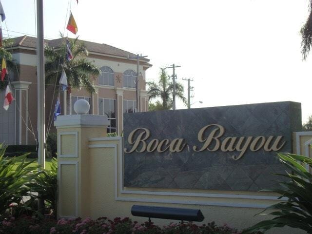 21 Royal Palm Way in Boca Raton, FL - Building Photo - Building Photo