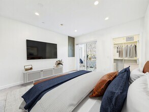The Carlton At Hollywood in Los Angeles, CA - Foto de edificio - Building Photo