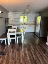 5455 N Main St in Fall River, MA - Building Photo