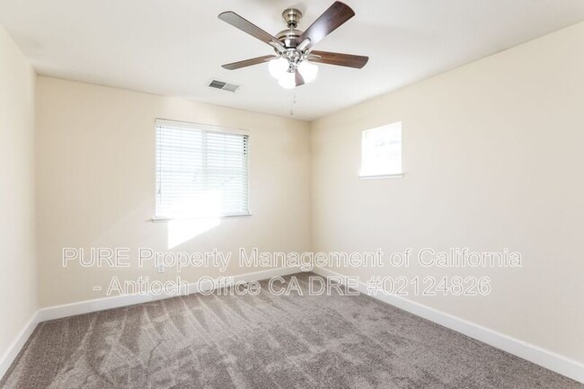 5208 Rainwood Way in Antioch, CA - Building Photo - Building Photo