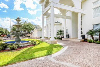 314 Bordeaux Dr in Laredo, TX - Building Photo - Building Photo