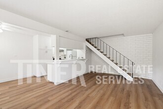 243 Breuner Dr in Roseville, CA - Building Photo - Building Photo