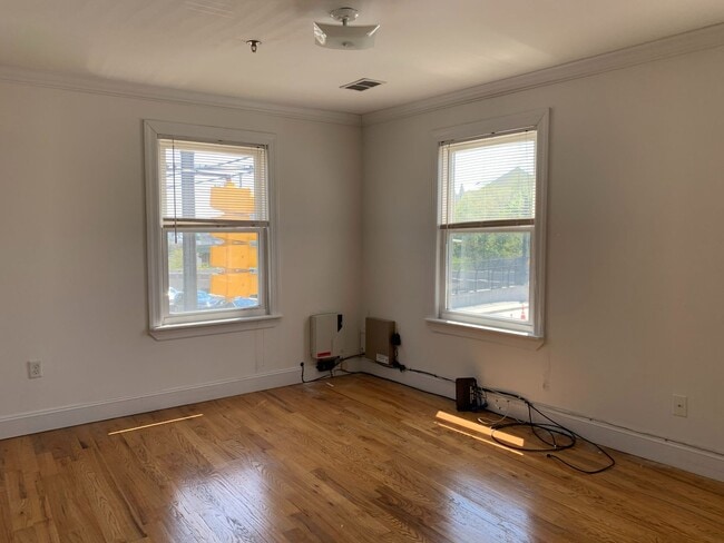 71 Palisade Ave in Jersey City, NJ - Building Photo - Building Photo