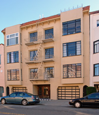 44 Cervantes Blvd in San Francisco, CA - Foto de edificio - Building Photo