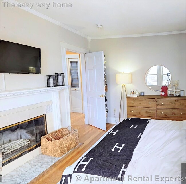 94 Heath St in Somerville, MA - Building Photo - Building Photo