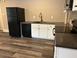 365 Summer St in Springfield, VT - Building Photo - Building Photo